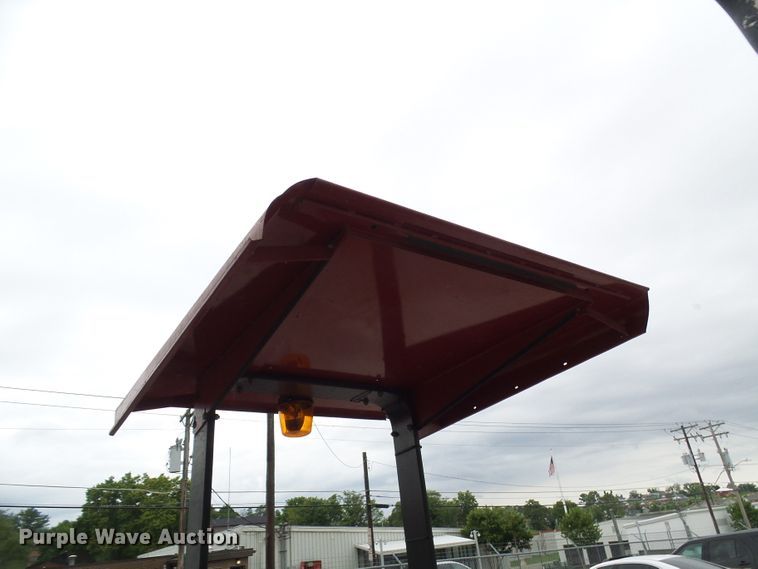 image for item DG2010 1990 Case IH 585  tractor