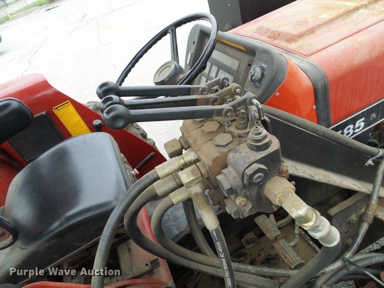 image for item DG2010 1990 Case IH 585  tractor