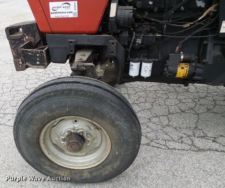 image for item DG2011 1988 Case IH 585  tractor