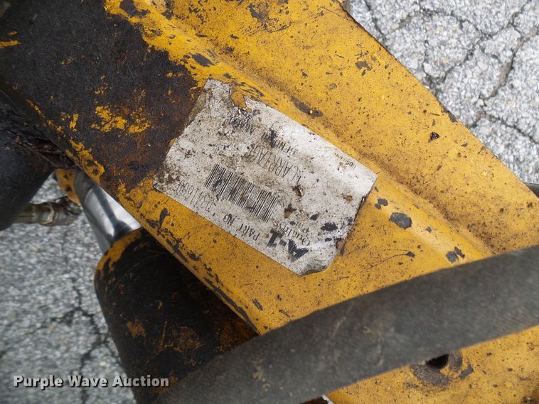 image for item DG2011 1988 Case IH 585  tractor