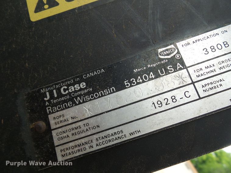 image for item DG2011 1988 Case IH 585  tractor