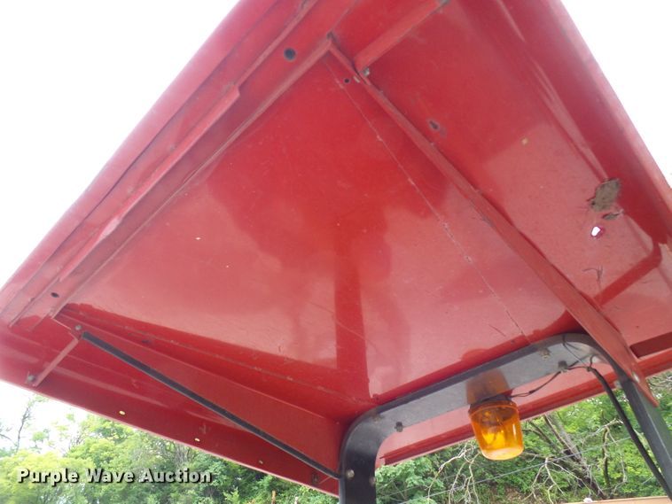 image for item DG2011 1988 Case IH 585  tractor