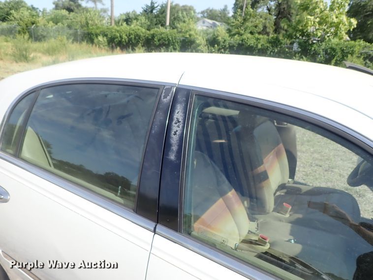 image for item DG2340 1998 Lincoln Town Car