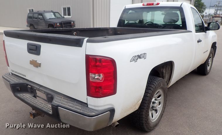 image for item DG2400 2007 Chevrolet Silverado 1500  pickup truck
