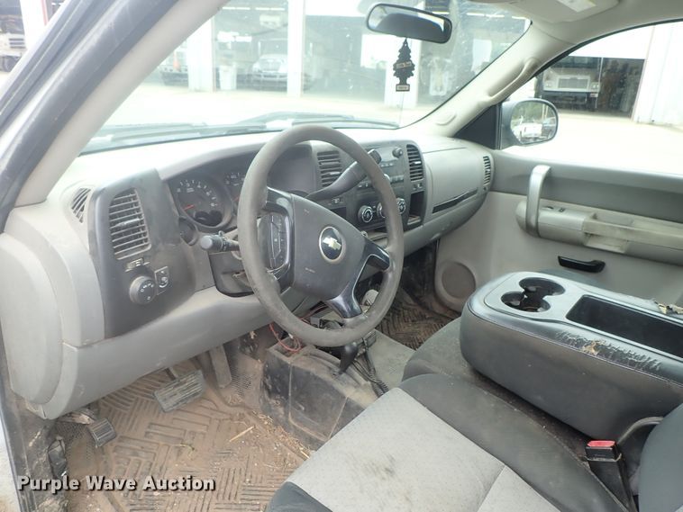 image for item DG2400 2007 Chevrolet Silverado 1500  pickup truck
