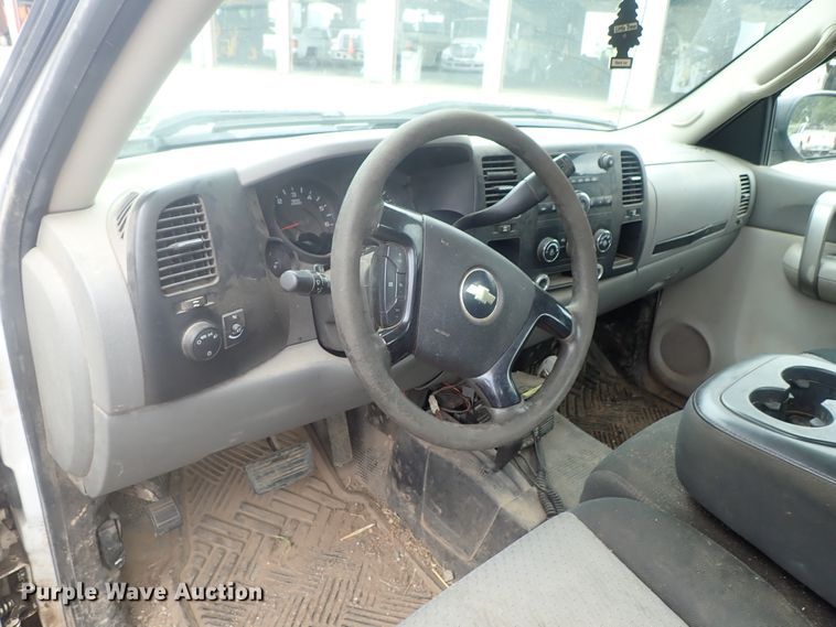 image for item DG2400 2007 Chevrolet Silverado 1500  pickup truck
