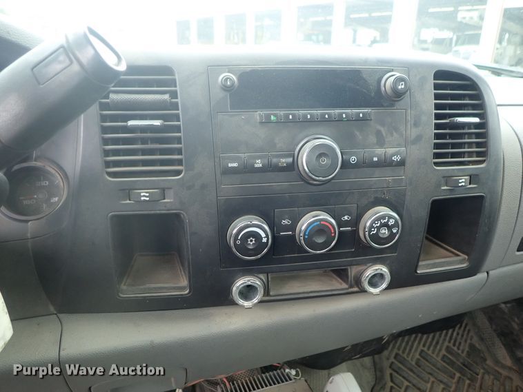 image for item DG2400 2007 Chevrolet Silverado 1500  pickup truck