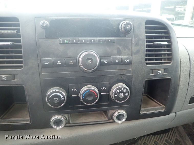 image for item DG2400 2007 Chevrolet Silverado 1500  pickup truck