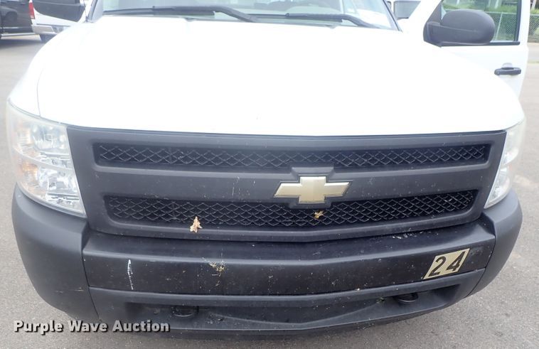 image for item DG2400 2007 Chevrolet Silverado 1500  pickup truck