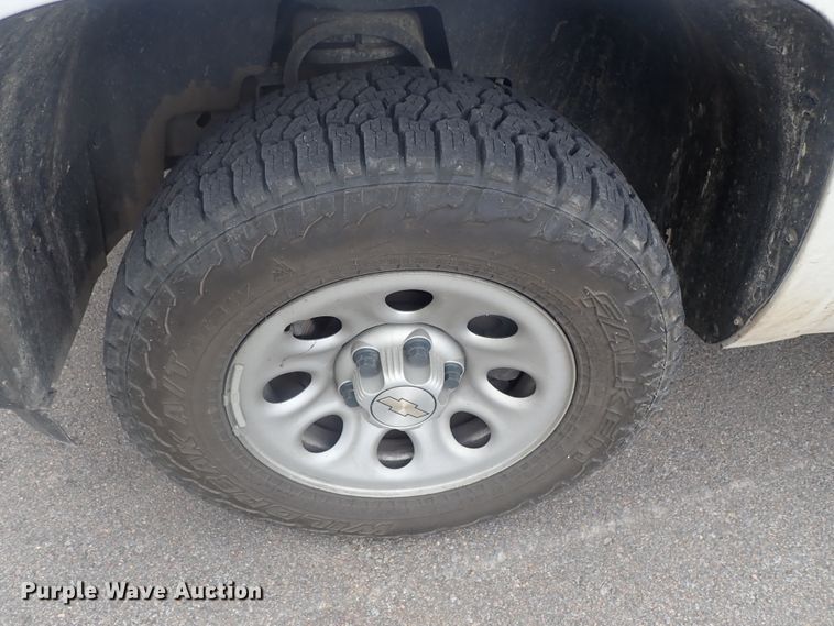 image for item DG2400 2007 Chevrolet Silverado 1500  pickup truck