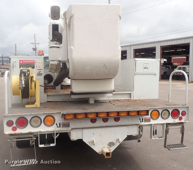 image for item DG2401 2003 Ford F550 Super Duty  bucket truck