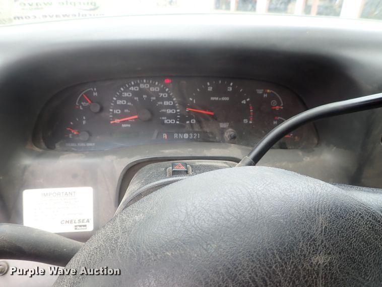 image for item DG2401 2003 Ford F550 Super Duty  bucket truck