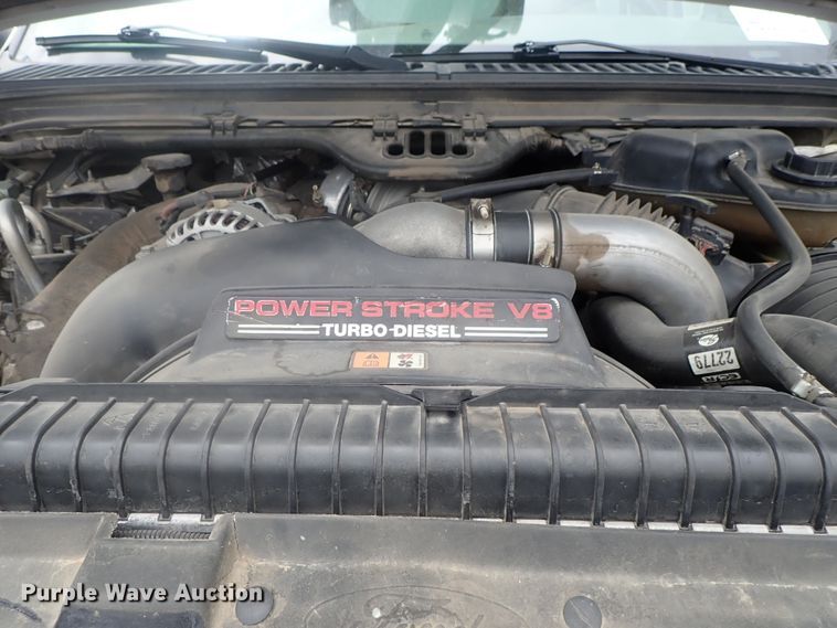 image for item DG2401 2003 Ford F550 Super Duty  bucket truck