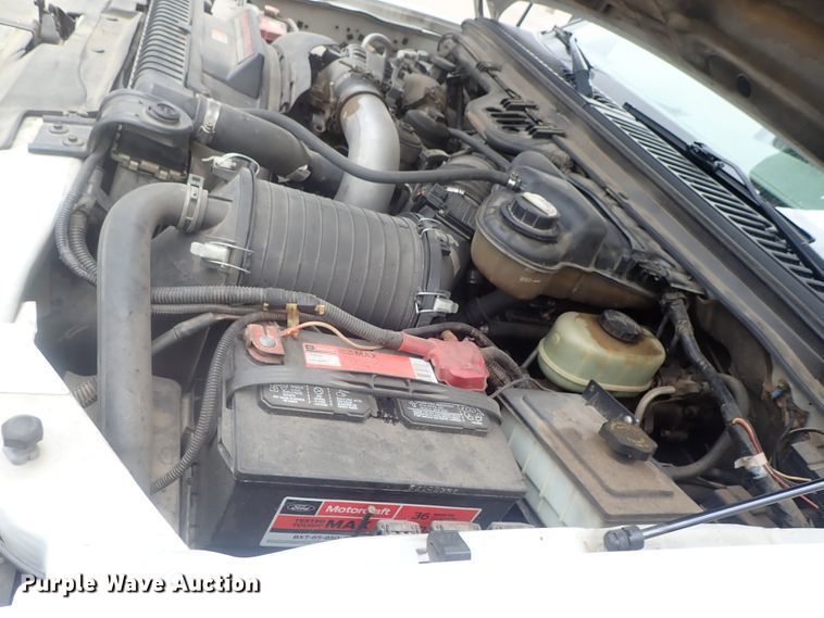 image for item DG2401 2003 Ford F550 Super Duty  bucket truck