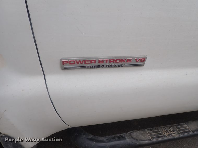 image for item DG2401 2003 Ford F550 Super Duty  bucket truck