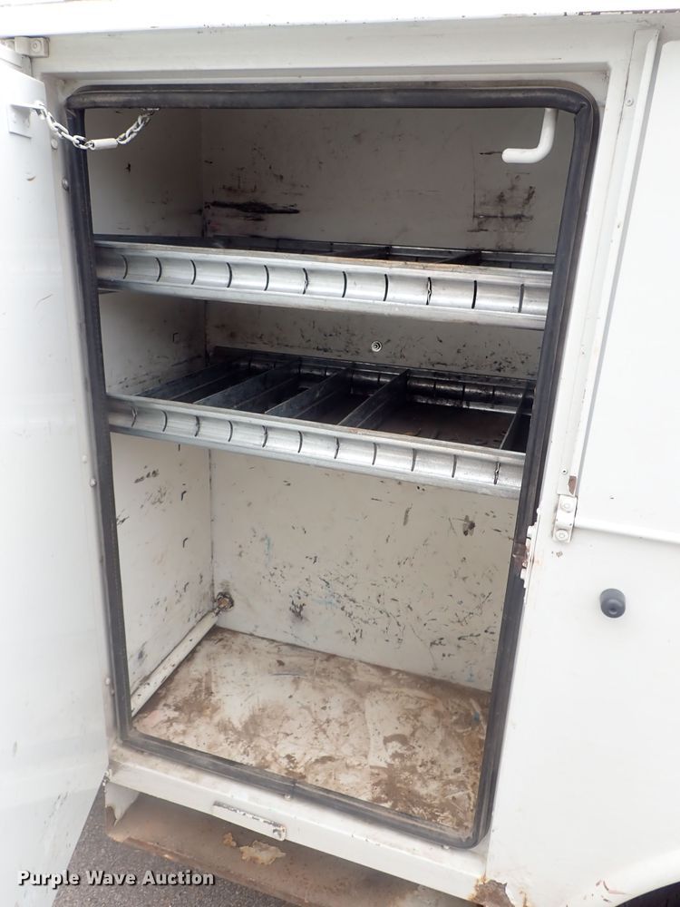 image for item DG2401 2003 Ford F550 Super Duty  bucket truck