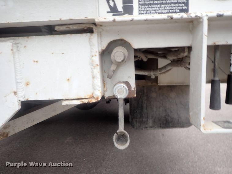 image for item DG2401 2003 Ford F550 Super Duty  bucket truck