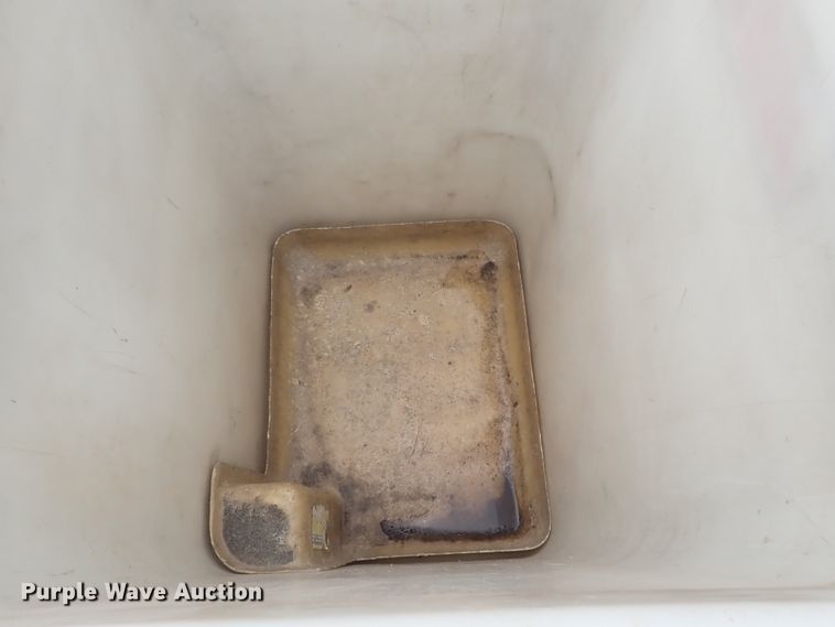 image for item DG2401 2003 Ford F550 Super Duty  bucket truck