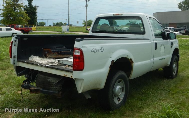 image for item DH5153 2008 Ford F250 Super Duty XL  pickup truck