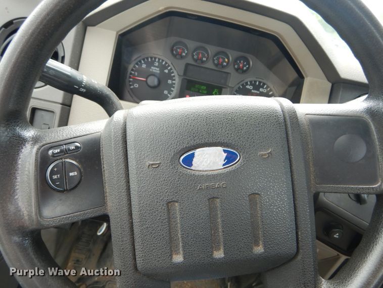 image for item DH5153 2008 Ford F250 Super Duty XL  pickup truck
