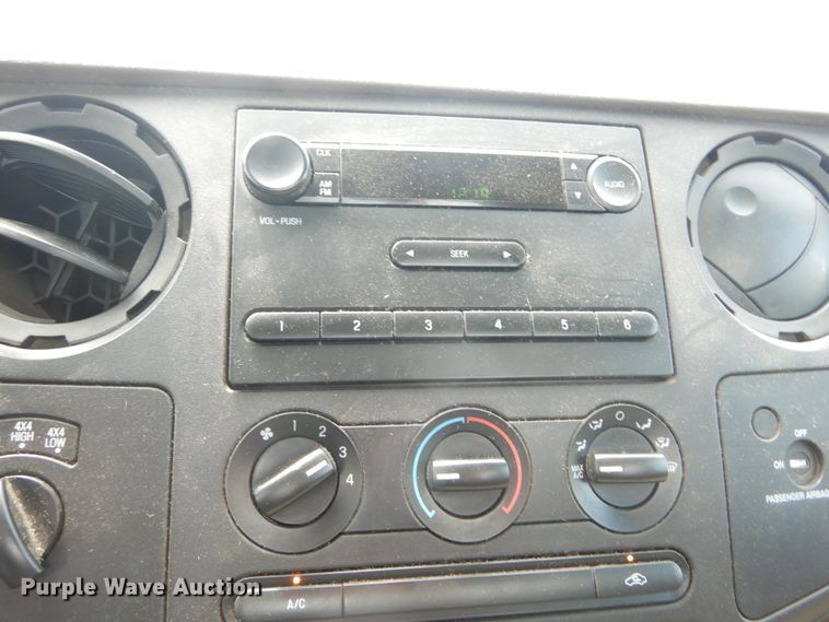 image for item DH5153 2008 Ford F250 Super Duty XL  pickup truck