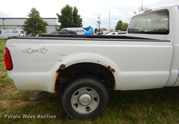 image for item DH5153 2008 Ford F250 Super Duty XL  pickup truck