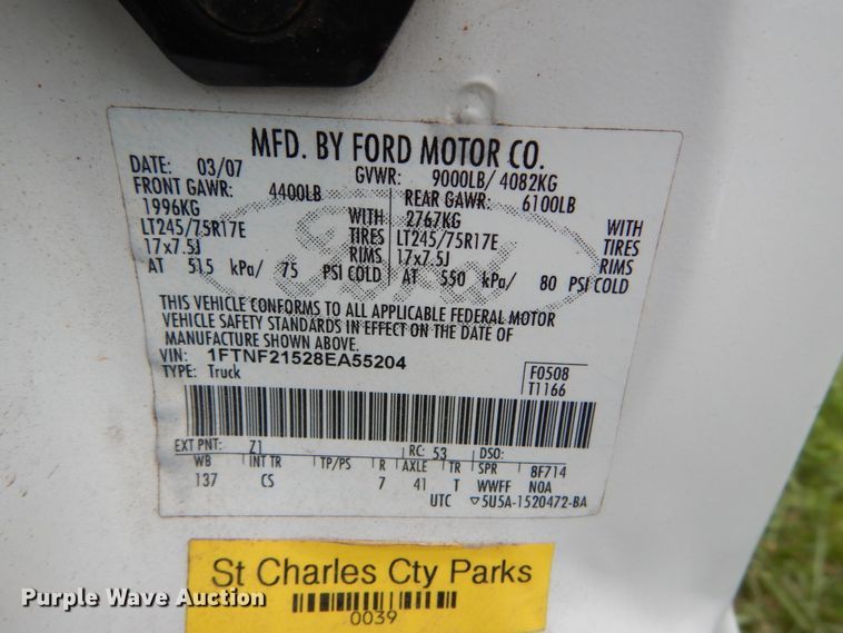 image for item DH5153 2008 Ford F250 Super Duty XL  pickup truck