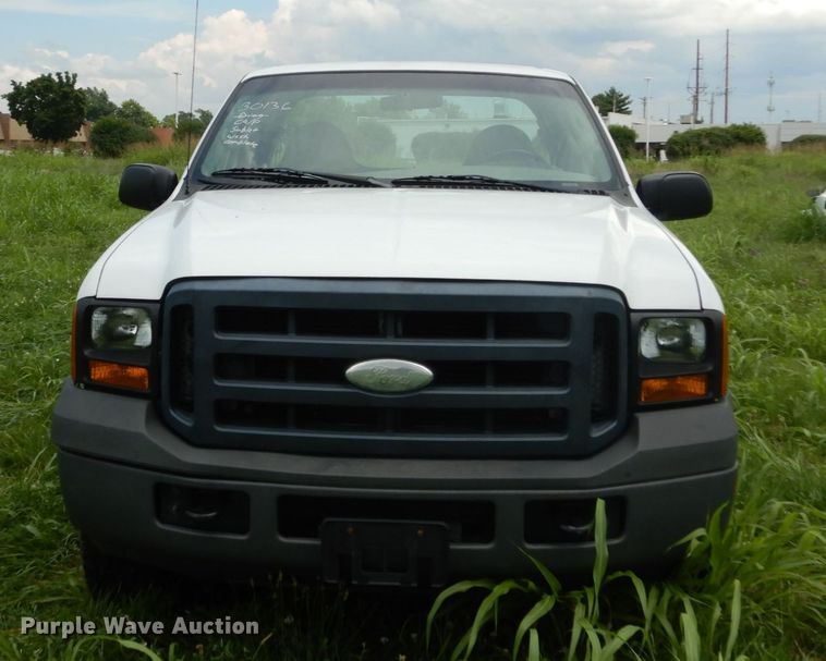 image for item DH5154 2006 Ford F250 Super Duty XL  SuperCab pickup truck