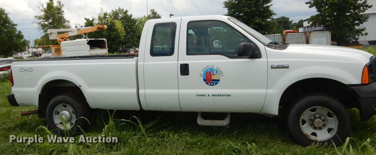 image for item DH5154 2006 Ford F250 Super Duty XL  SuperCab pickup truck