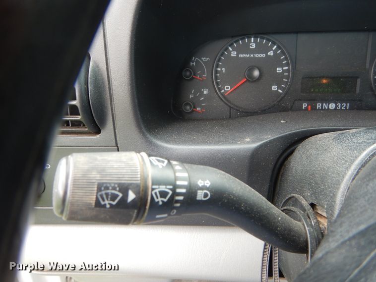 image for item DH5154 2006 Ford F250 Super Duty XL  SuperCab pickup truck