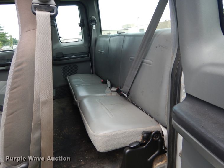 image for item DH5154 2006 Ford F250 Super Duty XL  SuperCab pickup truck