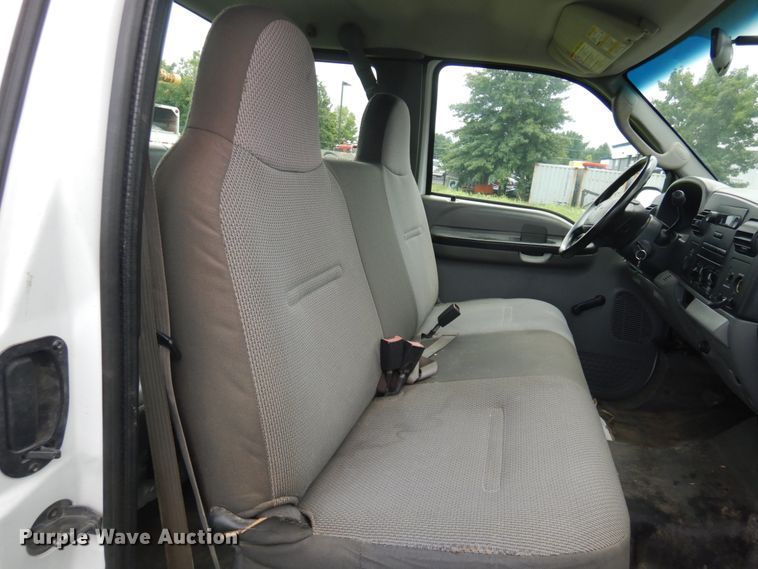 image for item DH5154 2006 Ford F250 Super Duty XL  SuperCab pickup truck