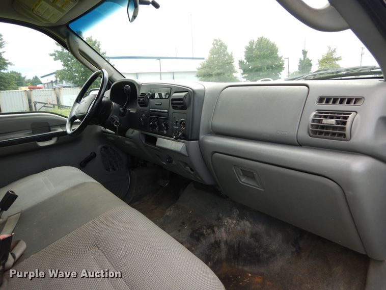 image for item DH5154 2006 Ford F250 Super Duty XL  SuperCab pickup truck