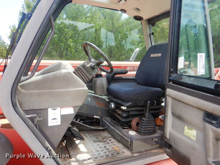 image for item DI0285 2005 Manitou MT1740SLT  telehandler