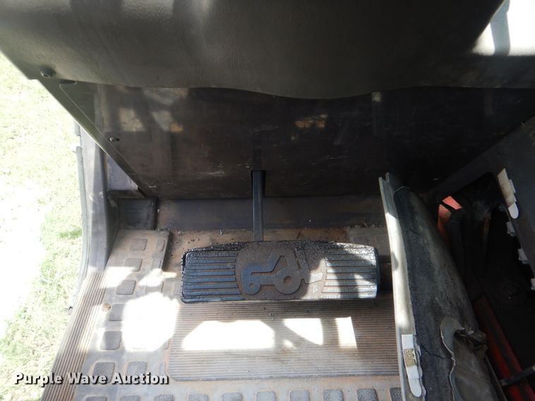 image for item DI0285 2005 Manitou MT1740SLT  telehandler