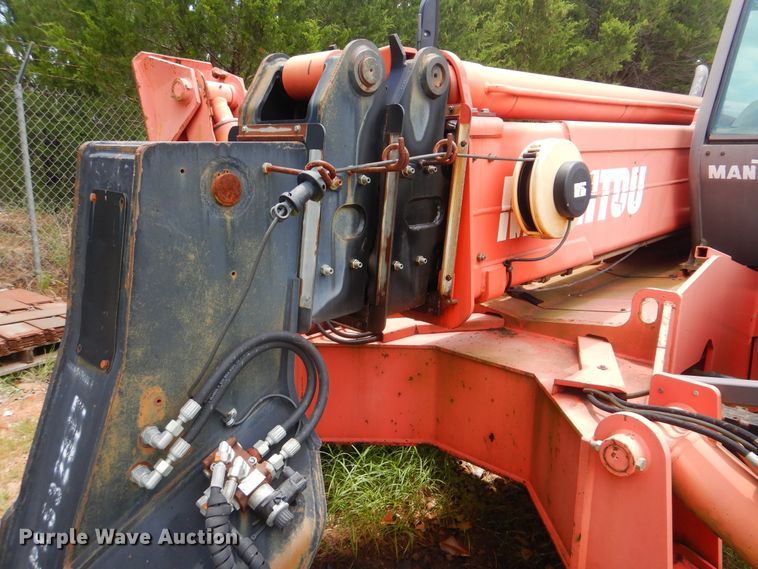 image for item DI0285 2005 Manitou MT1740SLT  telehandler