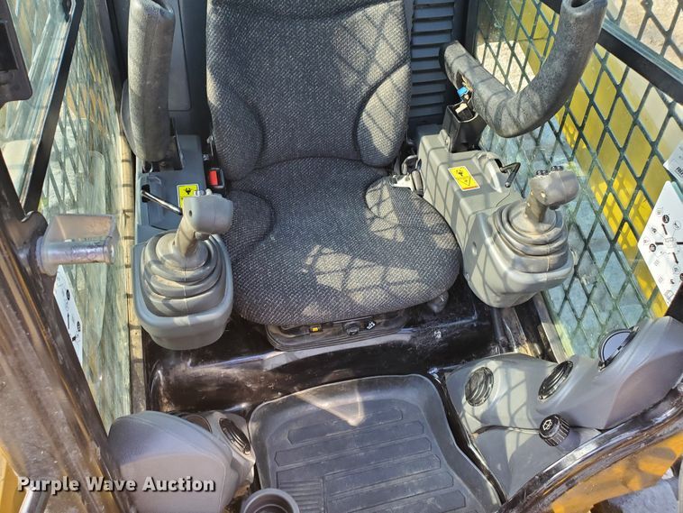 image for item DJ3148 2014 Caterpillar 299D XHP  tracked skid steer loader