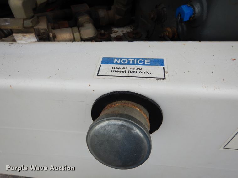 image for item DJ4314 2000 Elgin Pelican P  street sweeper