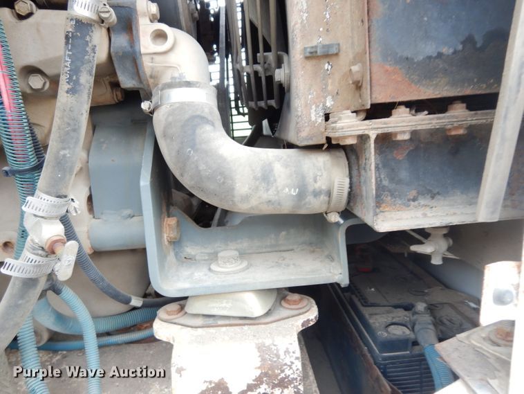 image for item DJ4314 2000 Elgin Pelican P  street sweeper