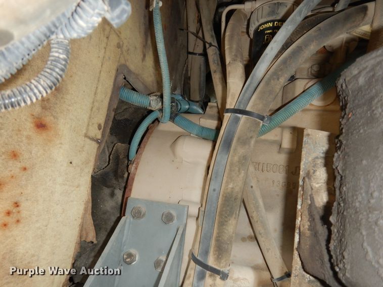 image for item DJ4314 2000 Elgin Pelican P  street sweeper