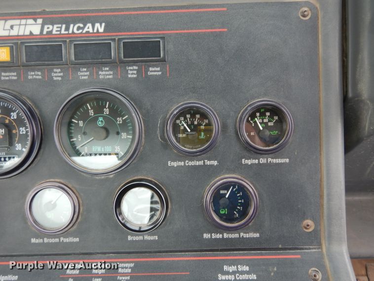 image for item DJ4314 2000 Elgin Pelican P  street sweeper