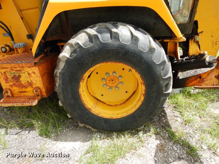 image for item DJ4316 1992 John Deere 300D  backhoe