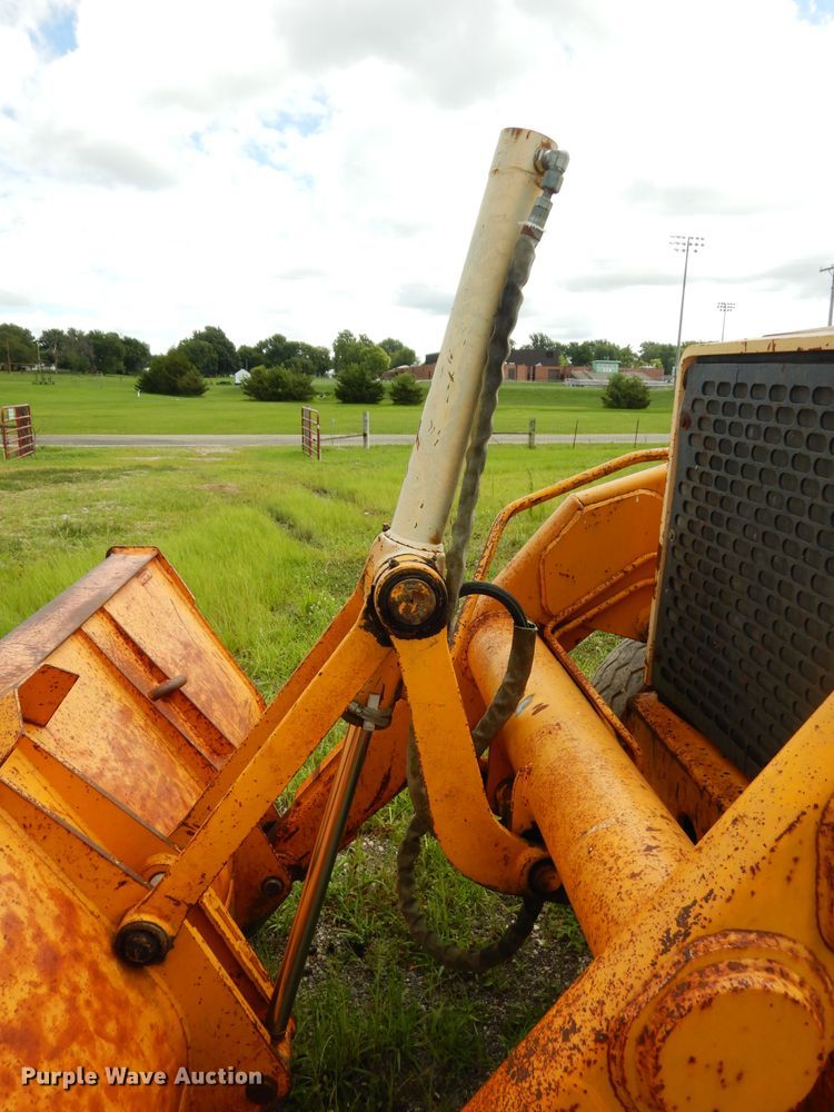 image for item DJ4316 1992 John Deere 300D  backhoe