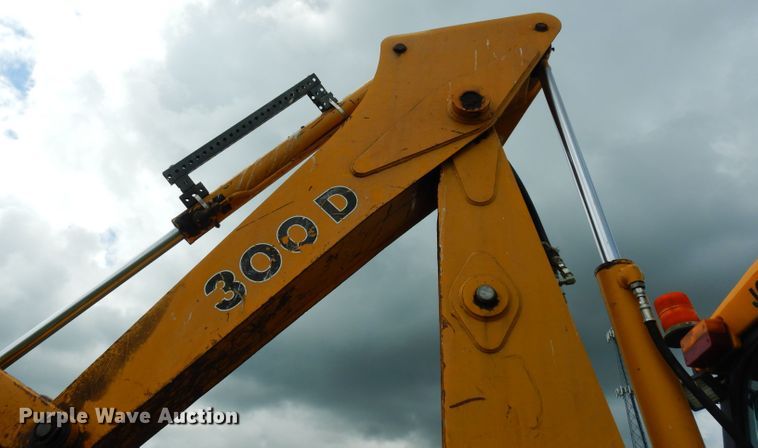 image for item DJ4316 1992 John Deere 300D  backhoe