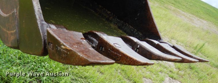 image for item DJ4316 1992 John Deere 300D  backhoe