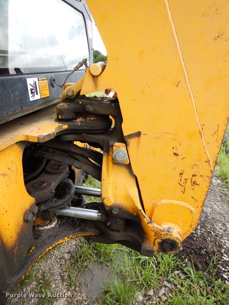 image for item DJ4316 1992 John Deere 300D  backhoe