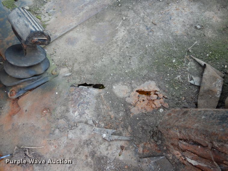 image for item DJ4316 1992 John Deere 300D  backhoe