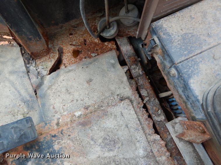 image for item DJ4316 1992 John Deere 300D  backhoe