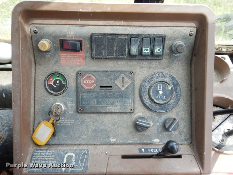 image for item DJ4316 1992 John Deere 300D  backhoe