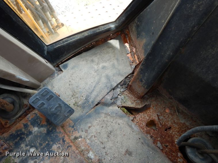 image for item DJ4316 1992 John Deere 300D  backhoe